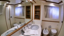 Riviera -  Bathroom 2